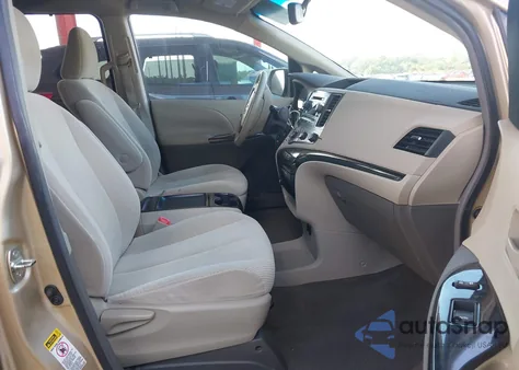 2011 Toyota Sienna Le V6 from USA, damaged, VIN 5TDKK3DC0BS122656